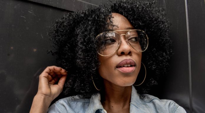 How to Remove Dry, Flaky Skin from your Face