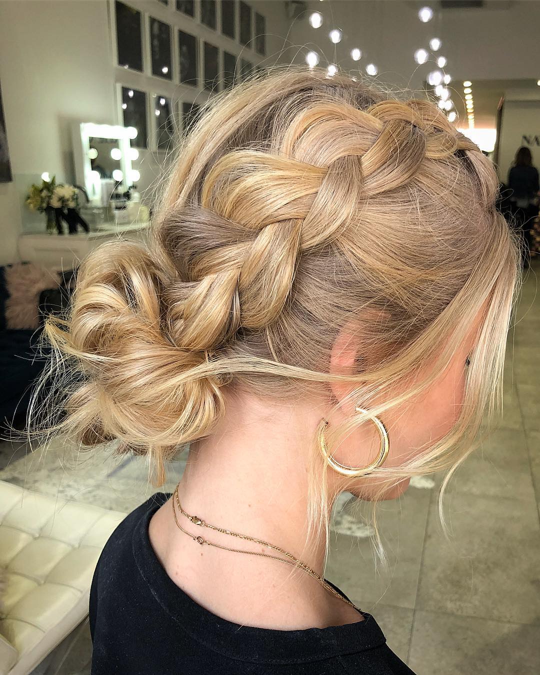 Chic Messy Bun Ideas To Inspire Your Next Updo - Beautiful Trends Today ...