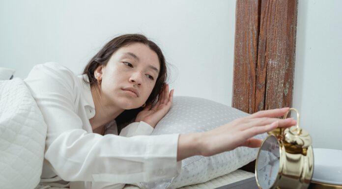 5 Best Ways to Put a Stop to Your “Bed Rotting” Habit Alarm clock
